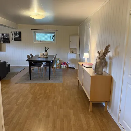Stranda Apartment *